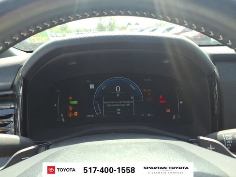 Used 2025 Toyota Camry SE FWD image 19