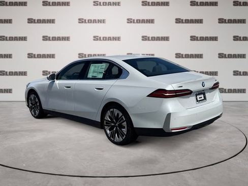 New 2026 BMW 530i xDrive AWD/4WD image 3