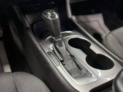 Used 2017 Chevrolet Malibu LS FWD image 24
