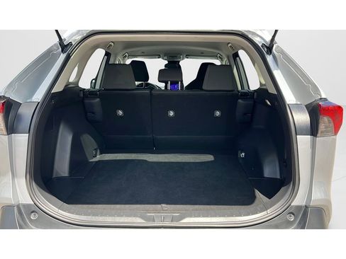 Used 2024 Toyota RAV4 XLE FWD image 23