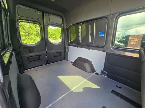 New 2026 Mercedes-Benz Sprinter 2500 image 21