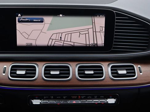 New 2025 Mercedes-Benz GLE 450 4MATIC image 16