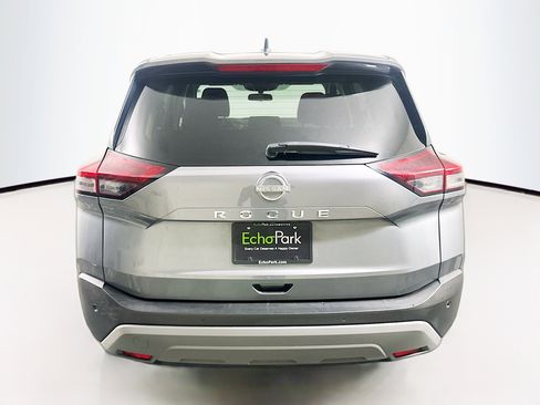 Used 2023 Nissan Rogue S image 7