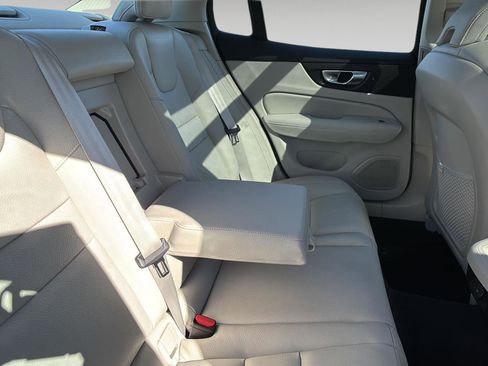 Used 2024 Volvo S60 B5 Plus w/ Climate Package image 13