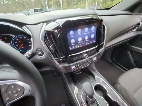 Certified 2023 Chevrolet Traverse LT image 17