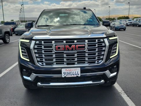 Used 2025 GMC Yukon XL Denali AWD/4WD image 7
