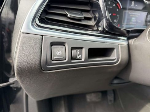 Certified 2024 Cadillac XT6 Luxury image 23