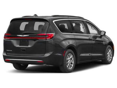 Certified 2022 Chrysler Pacifica Touring-L FWD image 3