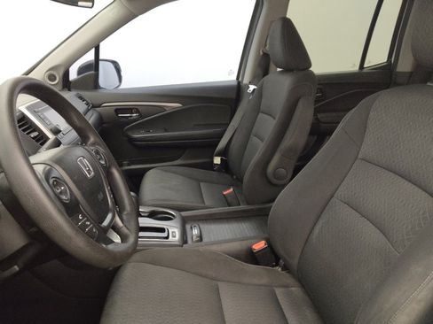 Used 2018 Honda Ridgeline Sport image 17