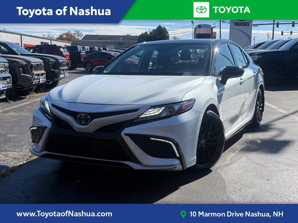 Used 2023 Toyota Camry XSE FWD image 1