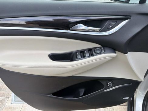 Used 2021 Buick Enclave Essence w/ Sound and Sites Package FWD image 9