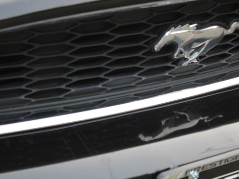 Used 2014 Ford Mustang V6 Coupe 2D image 28