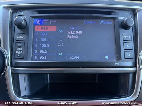 Used 2013 Toyota Highlander Plus AWD/4WD image 39