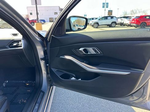 Used 2023 BMW 330i Sedan w/ Driving Assistance Package image 21