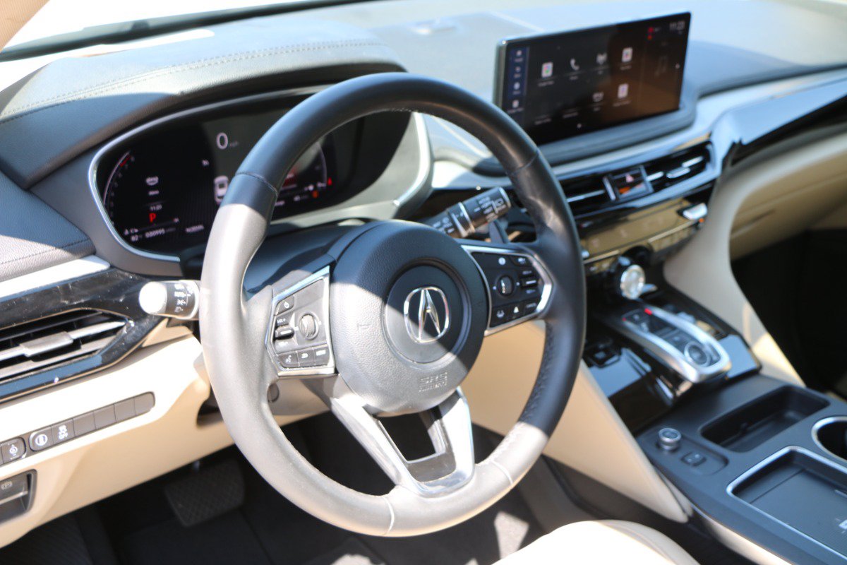 Used 2025 Acura MDX FWD image 19