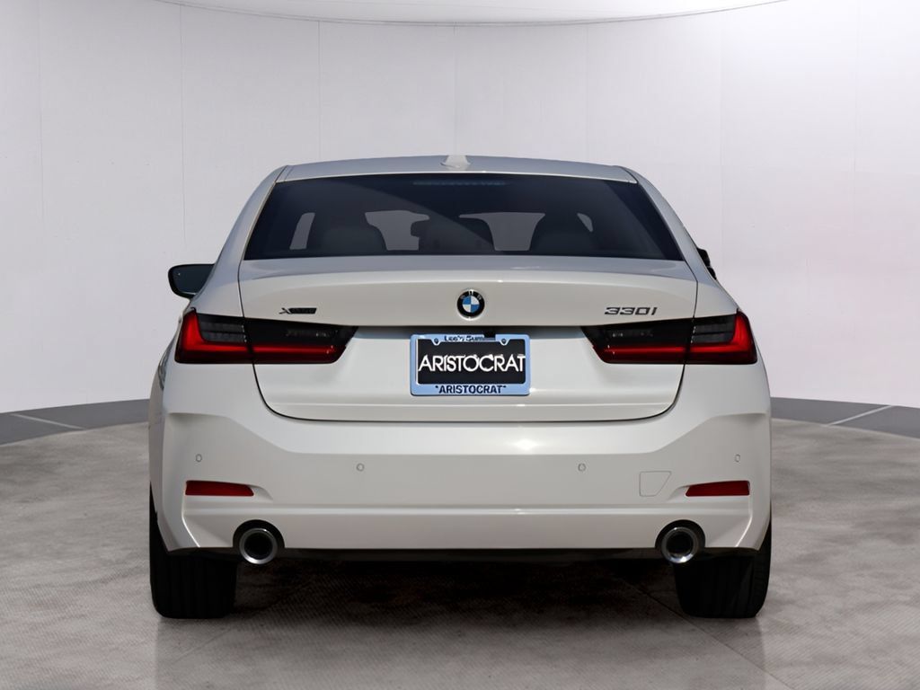 Used 2026 BMW 330i xDrive Sedan w/ Convenience Package AWD/4WD image 6