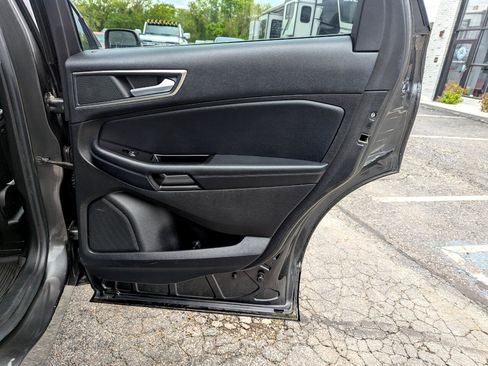 Used 2017 Ford Edge SEL w/ Equipment Group 201A image 44