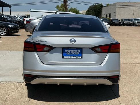 Used 2022 Nissan Altima 2.5 S FWD image 5