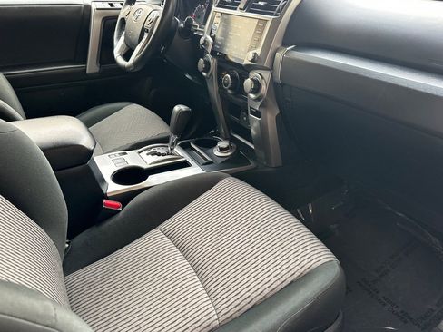 Used 2024 Toyota 4Runner SR5 AWD/4WD image 21