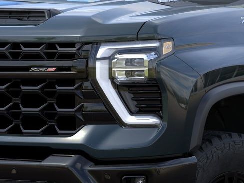 New 2026 Chevrolet Silverado 2500 ZR2 image 10