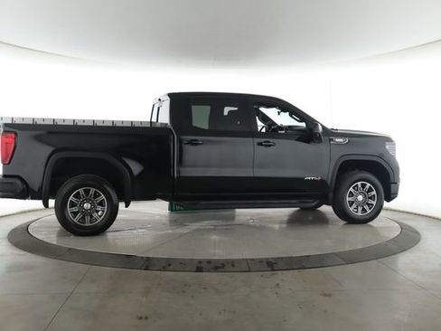 Used 2024 GMC Sierra 1500 AT4 w/ Technology Package AWD/4WD image 6