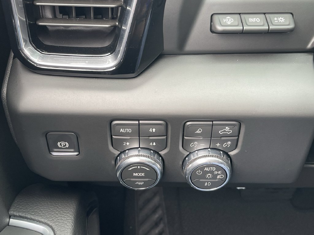 New 2026 GMC Sierra 1500 Denali w/ Denali Reserve Package AWD/4WD image 18