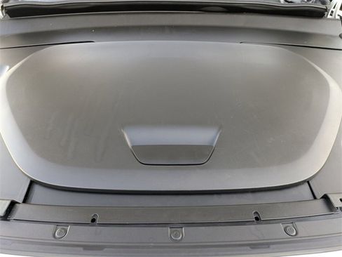 Certified 2024 Volvo C40 P8 Recharge Ultimate w/ Protection Package Premier image 10