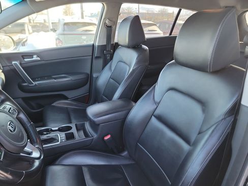 Used 2017 Kia Sportage EX image 13