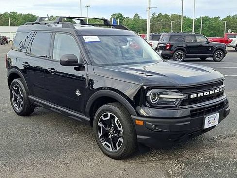 Certified 2021 Ford Bronco Sport Outer Banks AWD/4WD image 2