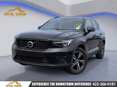 Used 2024 Volvo XC40 B5 Core