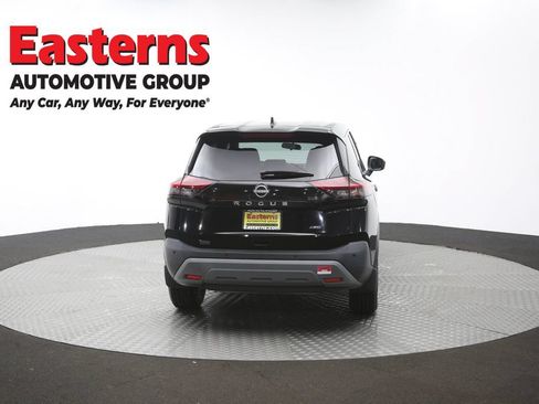 Used 2023 Nissan Rogue S AWD/4WD image 37