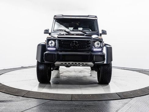 Used 2017 Mercedes-Benz G 550 Squared image 2