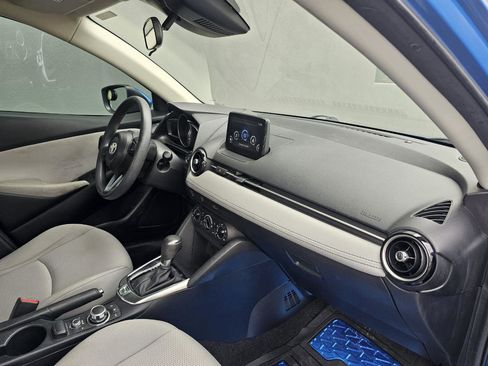 Used 2019 Toyota Yaris LE image 22