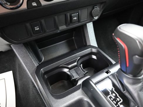 Used 2023 Toyota Tacoma SR image 17