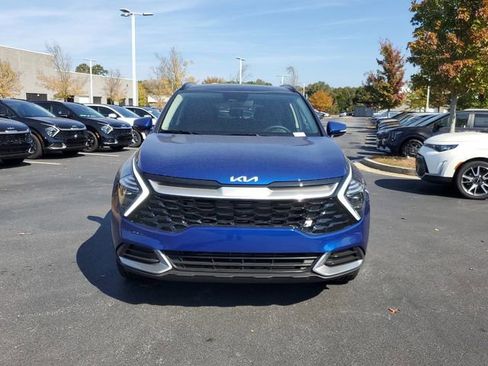 Certified 2025 Kia Sportage EX w/ Premium Package image 2