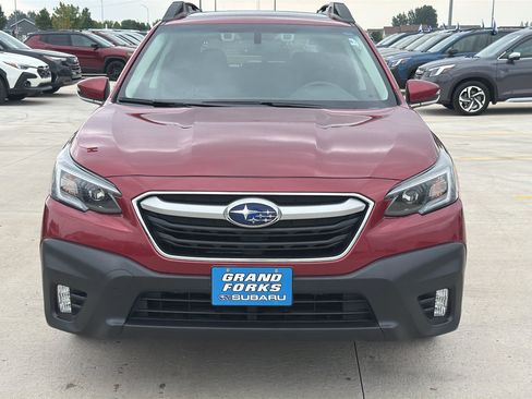 Used 2020 Subaru Outback Premium AWD/4WD image 3