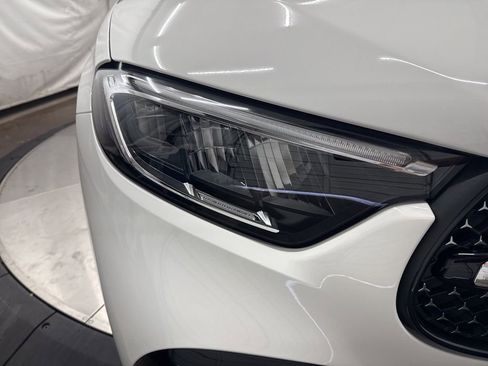 New 2026 Mercedes-Benz GLC 300 image 10