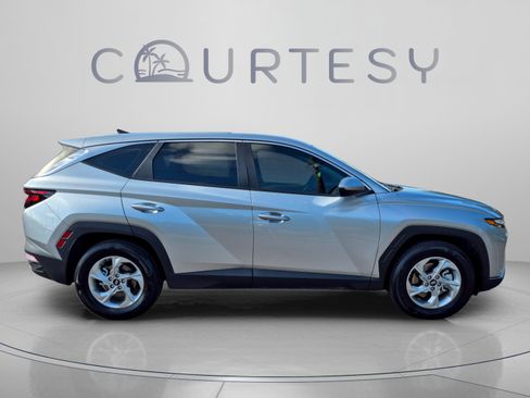 Certified 2024 Hyundai Tucson SE FWD image 6
