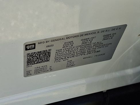 Used 2023 Chevrolet Equinox LT AWD/4WD image 32