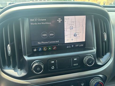 Used 2020 Chevrolet Colorado Z71 AWD/4WD image 25