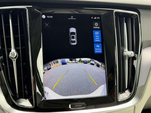 Used 2024 Volvo S60 B5 Core FWD image 4