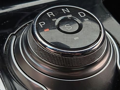 Used 2019 Ford Edge ST w/ Convenience Package image 29