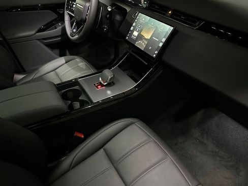 Used 2026 Land Rover Range Rover Evoque S AWD/4WD image 29