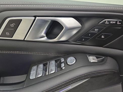 Certified 2023 BMW X7 xDrive40i w/ M Sport Package image 14
