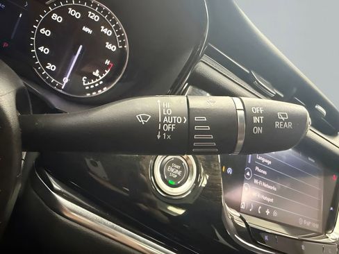 Used 2020 Cadillac XT6 Premium Luxury FWD image 9