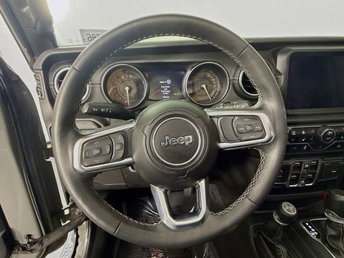 Used 2023 Jeep Wrangler Unlimited Sahara w/ Cold Weather Group AWD/4WD image 11