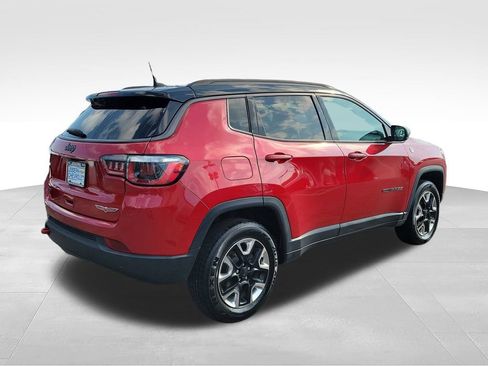 Used 2018 Jeep Compass Trailhawk w/ Safe & Security Group AWD/4WD image 4