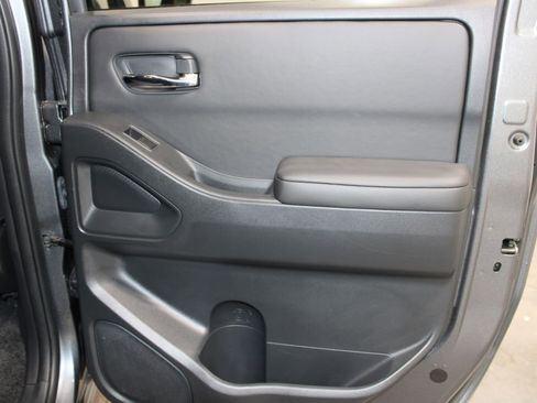 Used 2023 Nissan Frontier SV w/ SV Convenience Package AWD/4WD image 32