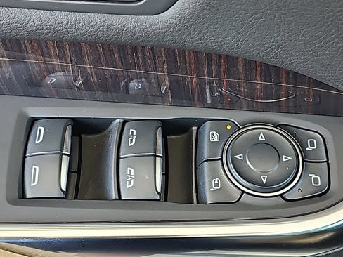 Certified 2024 Cadillac XT4 Premium Luxury w/ Cold Weather Package FWD image 29