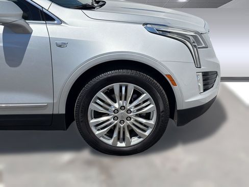 Used 2018 Cadillac XT5 Premium Luxury AWD/4WD image 12